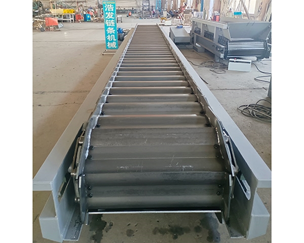 鱗板輸送機